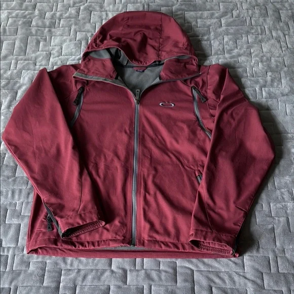 Men's Red Jacket by Oakley - Picture 1 of 4